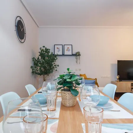 Amplio Y Recien Reformado En Indautxu Apartman Bilbao