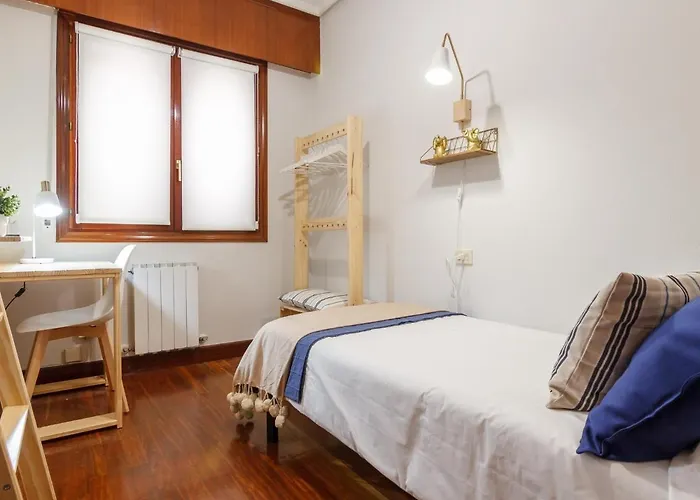 Amplio Y Recién Reformado En Indautxu * Bilbao