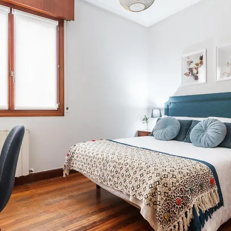 Apartamento Amplio Y Recién Reformado En Indautxu