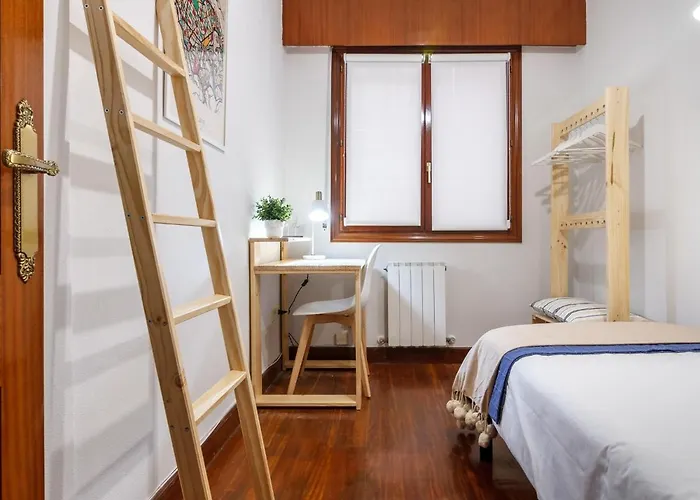 Amplio Y Recien Reformado En Indautxu Appartement