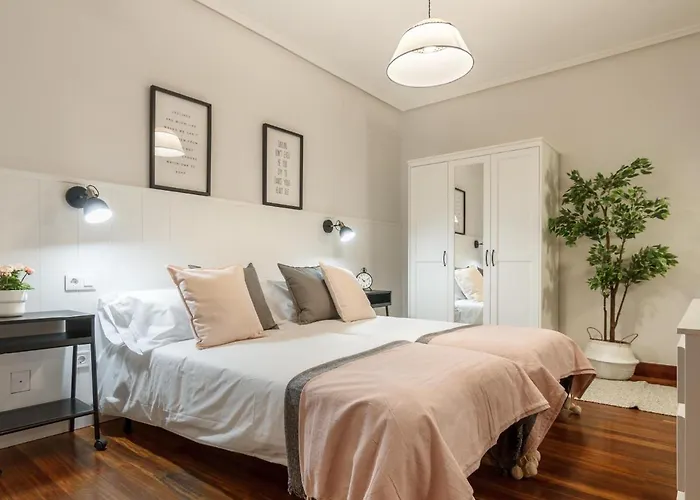 Amplio Y Recien Reformado En Indautxu Appartement